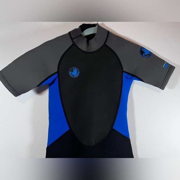 Body Glove PRO 3 Wetsuit YOUTH Unisex Small Black/Blue 70/80 lbs Beach Lake Fun - Picture 2 of 9